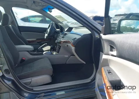 2011 Honda Accord 2.4 Ex z USA, uszkodzony, nr VIN 1HGCP2F78BA137601